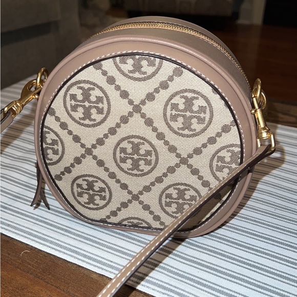 NWOT Tory Burch Jacquard Monogram Moon Bag - Picture 7 of 17